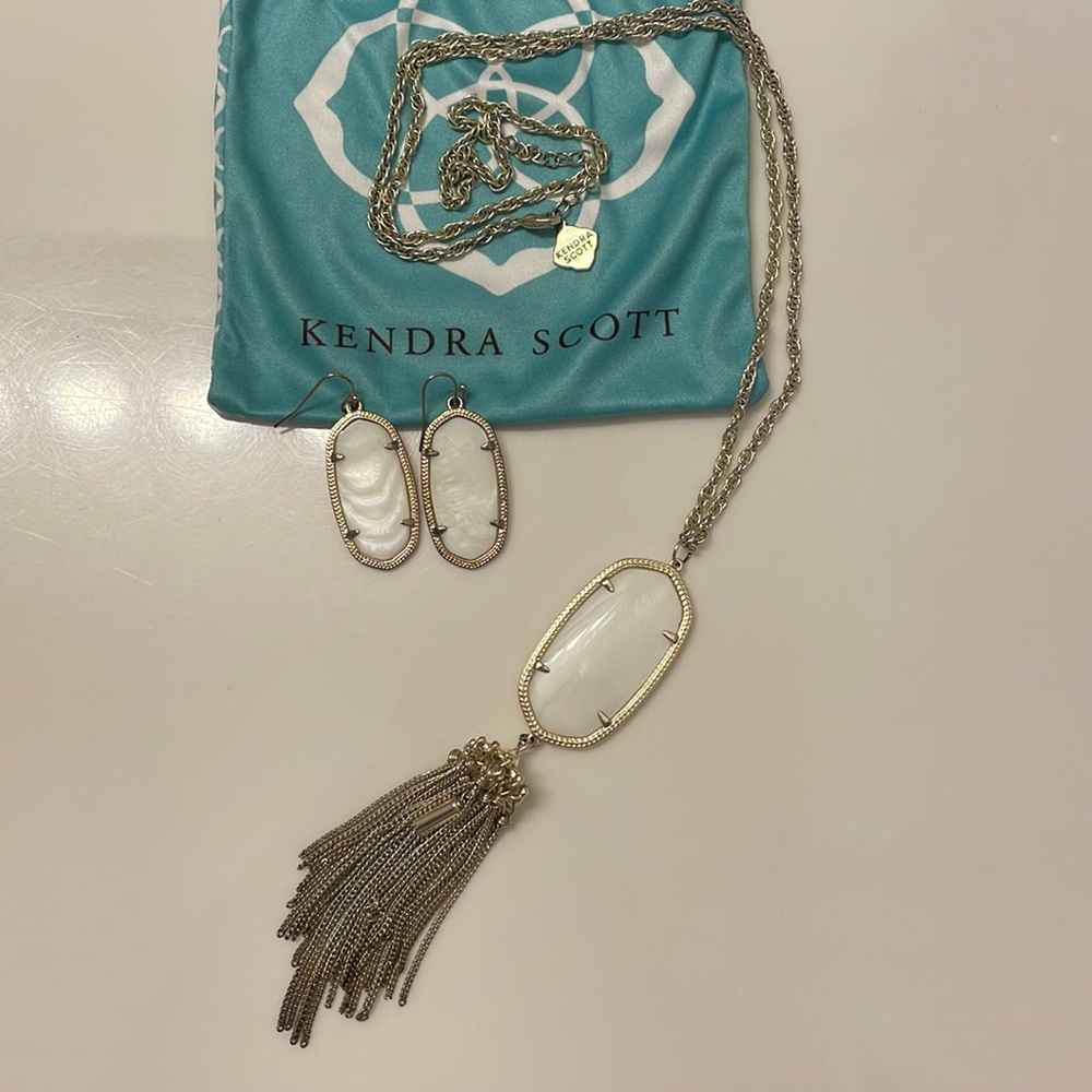 Kendra Scott Rayne necklace and Elle earrings White and Gold